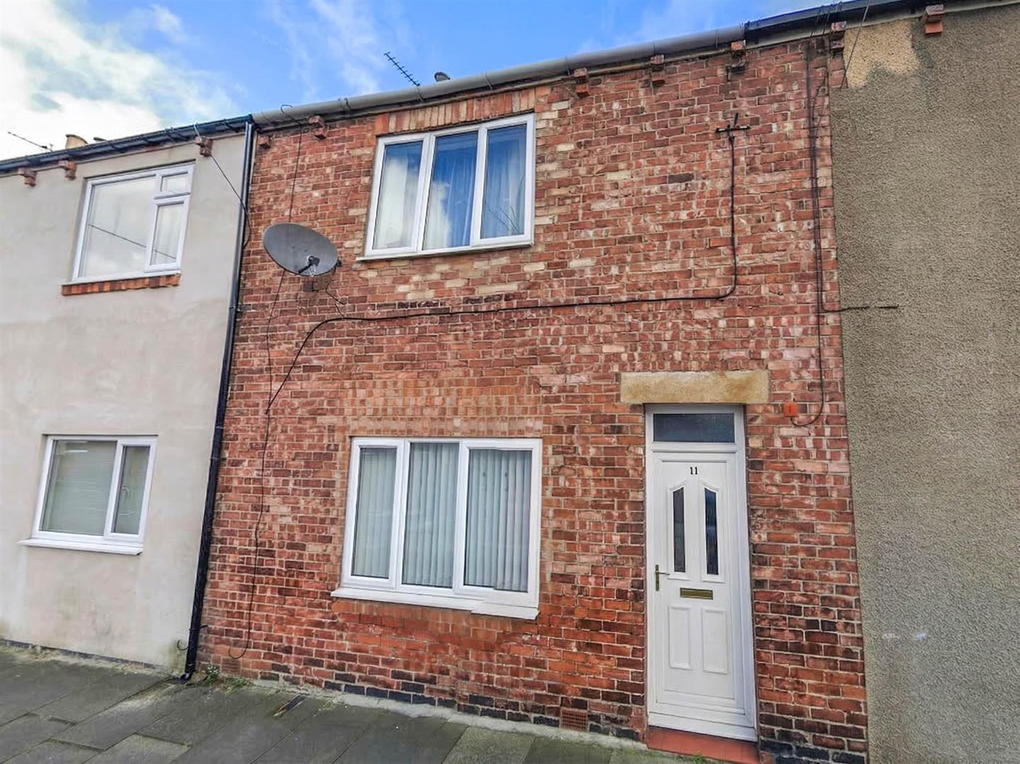 2 Bedroom House - Mid Terrace